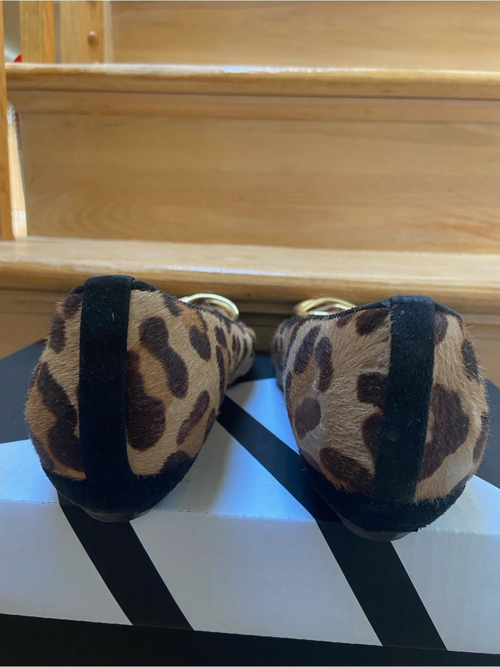Stuart Weitzman leopard print flats - Picture 3 of 7